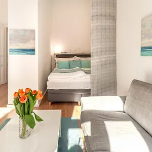 Luxurious And Bright, 5 Min To City Center Appartement