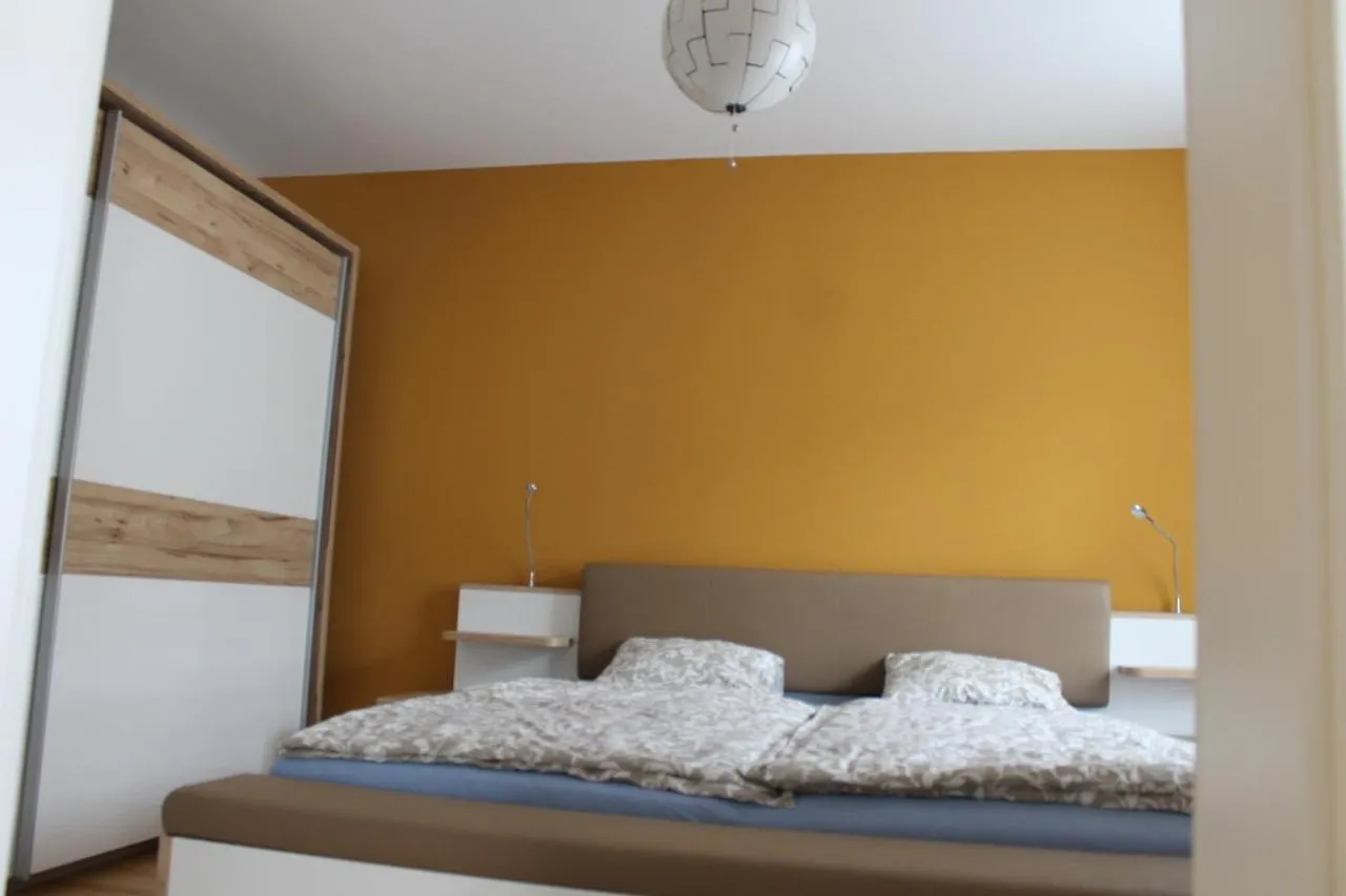 شقة Spacious, Modern 1-Bdrm Apt Near Vic & Austria Ctr فيينا